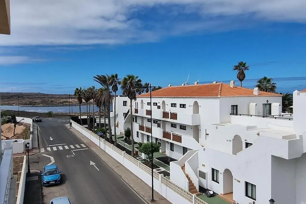 Gilda: Beautiful Spacious Apartment. Seaview From Rooftop Terrace Corralejo Apartment
