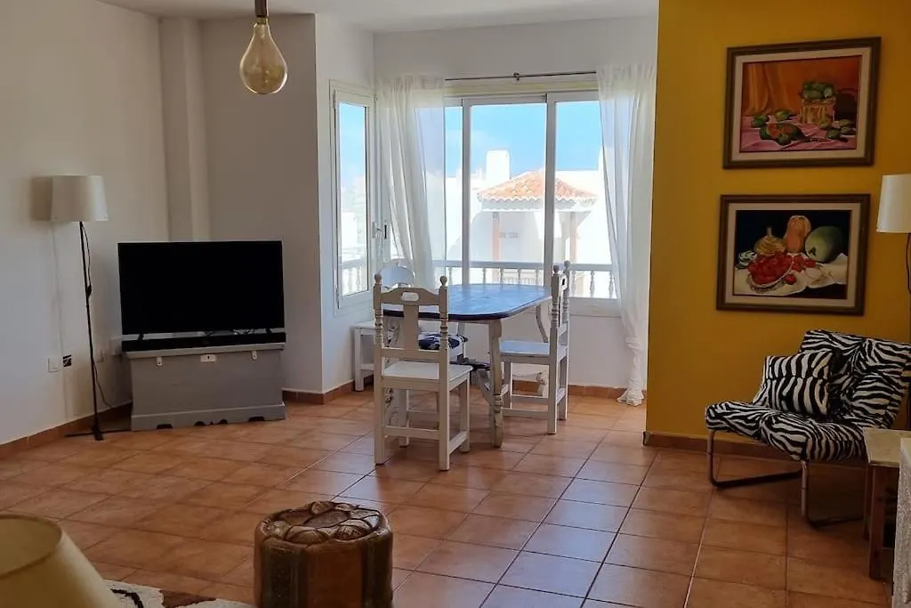 Apartment Gilda: Beautiful Spacious Apartment. Seaview From Rooftop Terrace Corralejo